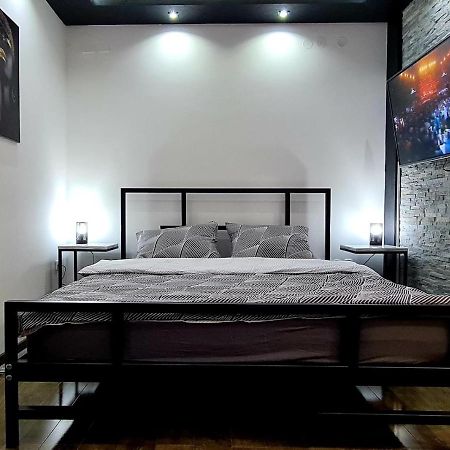 Fantastic Place Апатин Екстериор снимка